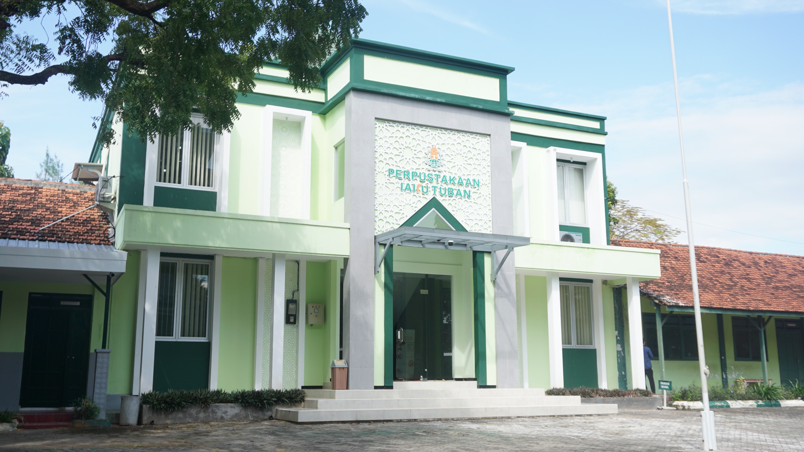 Gedung IAINU